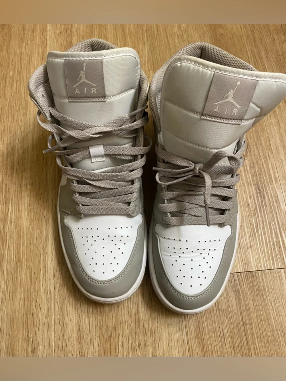 Nike air 1 mid linen college gray